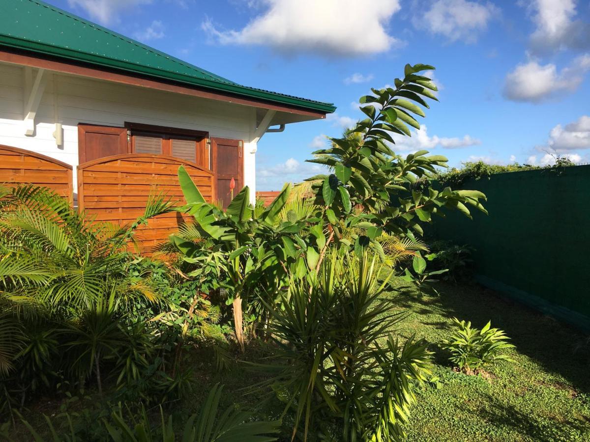 Titalee Lodge 3 Villas Autour D'Une Piscine Saint-Francois  Exteriör bild